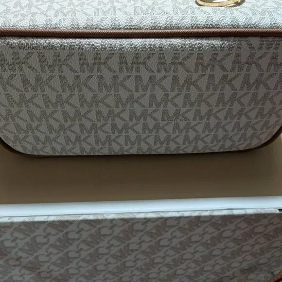 KORS MK Michael Kors Crossbody-Tote-Limited Edition-Summer SALE-BN with TAGS! - Picture 3 of 5